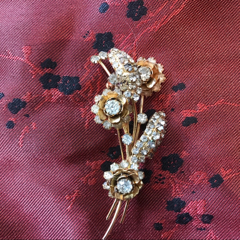 Vintage mid century brooch